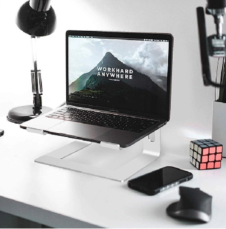 Stand Ergonomico para Laptop, en aluminio, 26 x 22.5 x 15 cmts