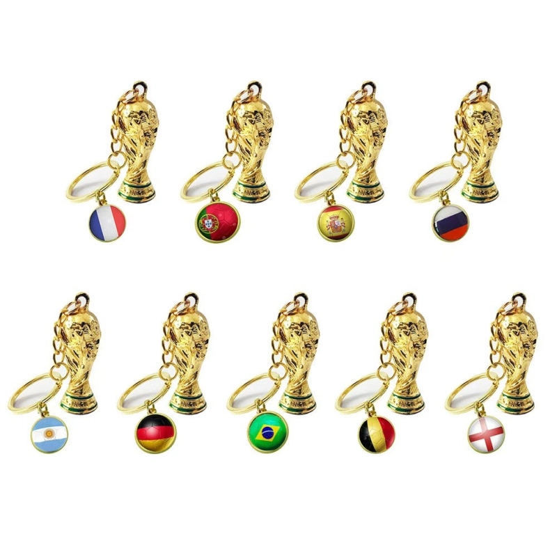 Llavero Metalico diseño Copa de Futbol, de 8 x 1.5 cmts
