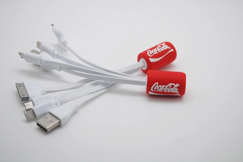 Cable Multiconector x 3 en PVC 3D en diseño personalizado