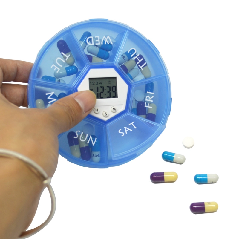 Dispensador de Pastillas con Timer, en PP,  tamaño 11 x 11 x 2.5 cmts,