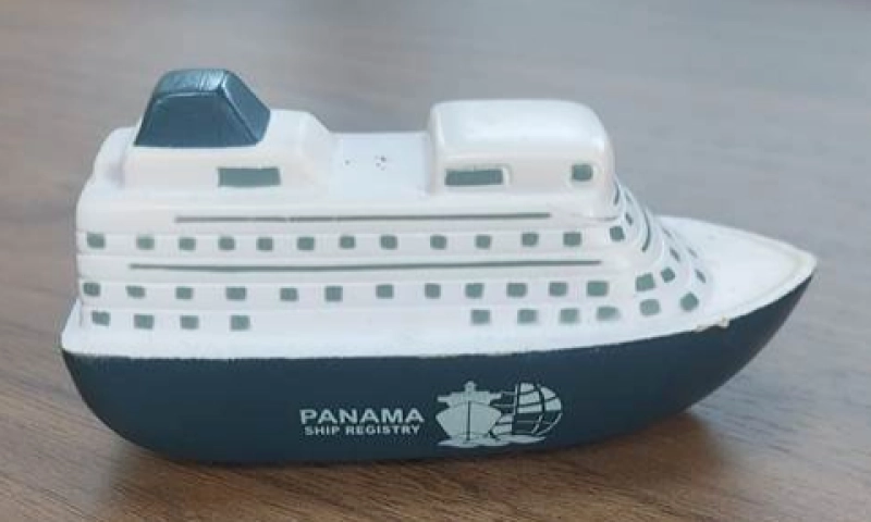 Barco Antistress, elaborado en PU, tamaño 10 x 5 cmts