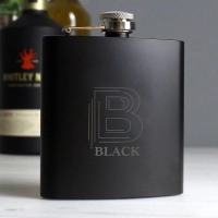 Licorera Black, en acero inoxidable, 4 onzas, 9.4 x 7 x 2 cmts