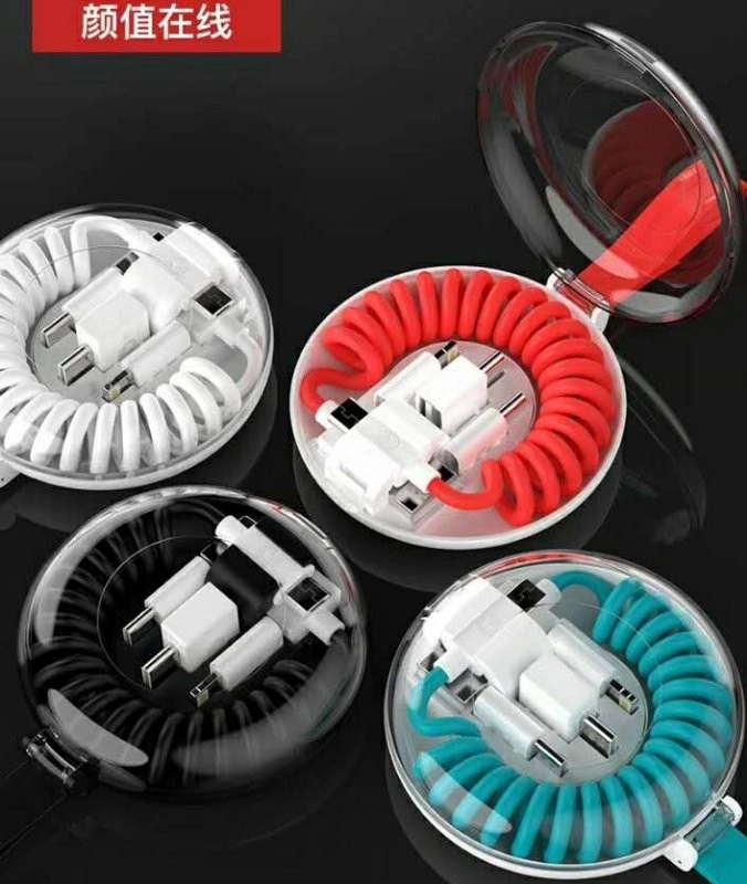 Multiconector x 3 en estuche acrilico con colgador